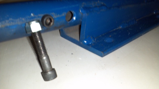 Nylon Rod Nut & Bolt Holder